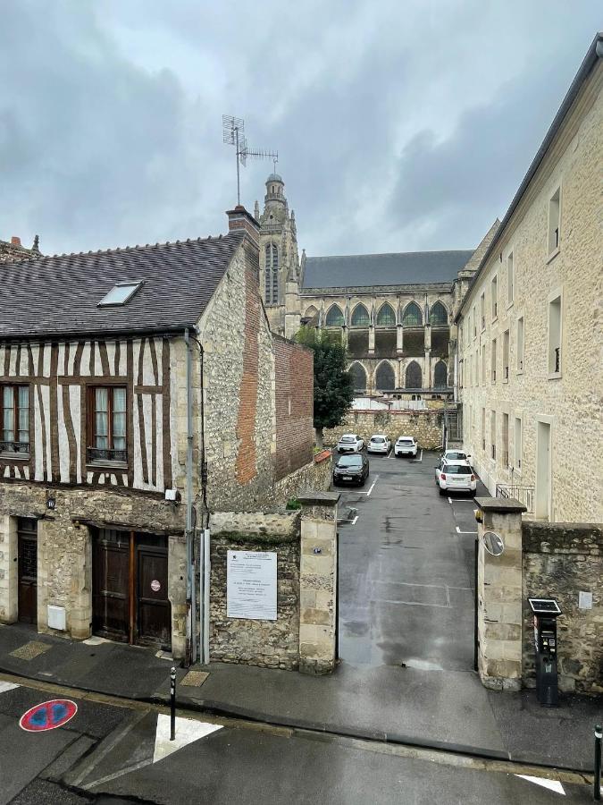Apartamento Le Logis Des Remparts - Hyper Centre Compiègne Exterior foto